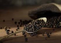 1. Black Pepper vs Chili Pepper: Advice that blow your mind
